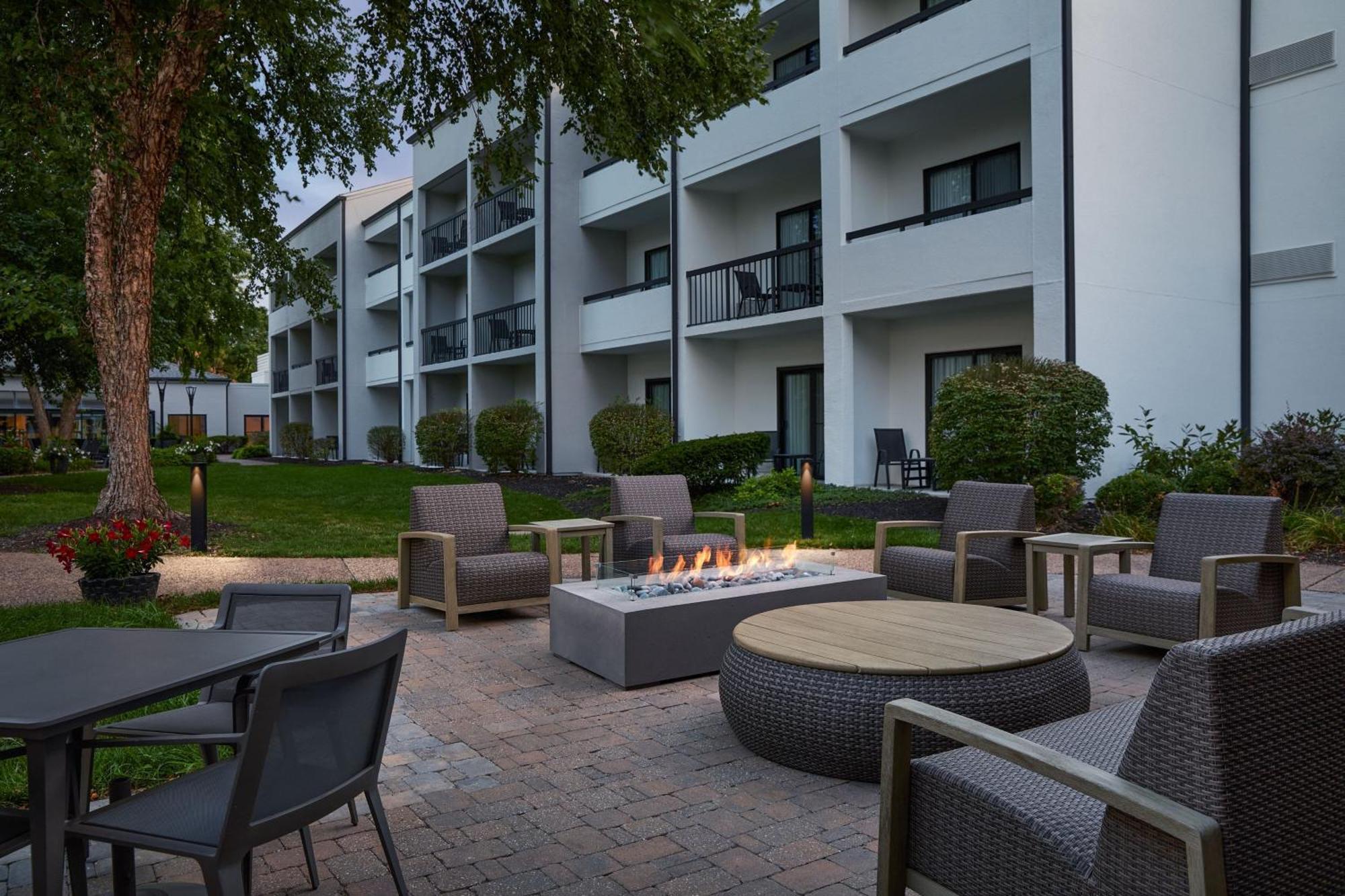 Courtyard Kansas City Overland Park/Metcalf, South Of College Boulevard Esterno foto